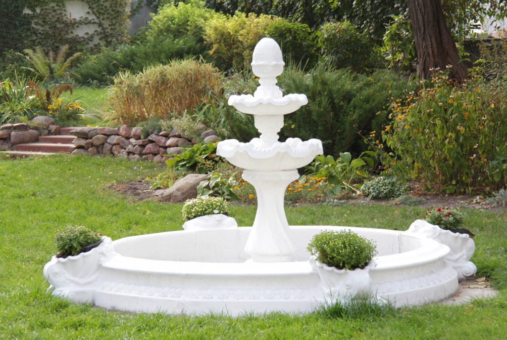 Pottery & Fountains « Brackman's Stepping Stone Rock and Garden Center, LLC